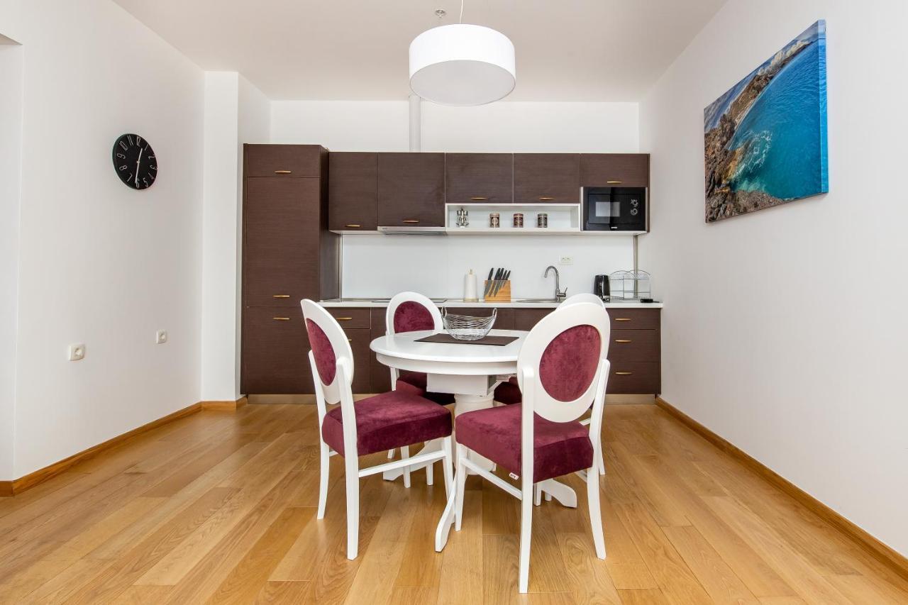 Apartments Lora In Apart-Hotel Budva Ngoại thất bức ảnh