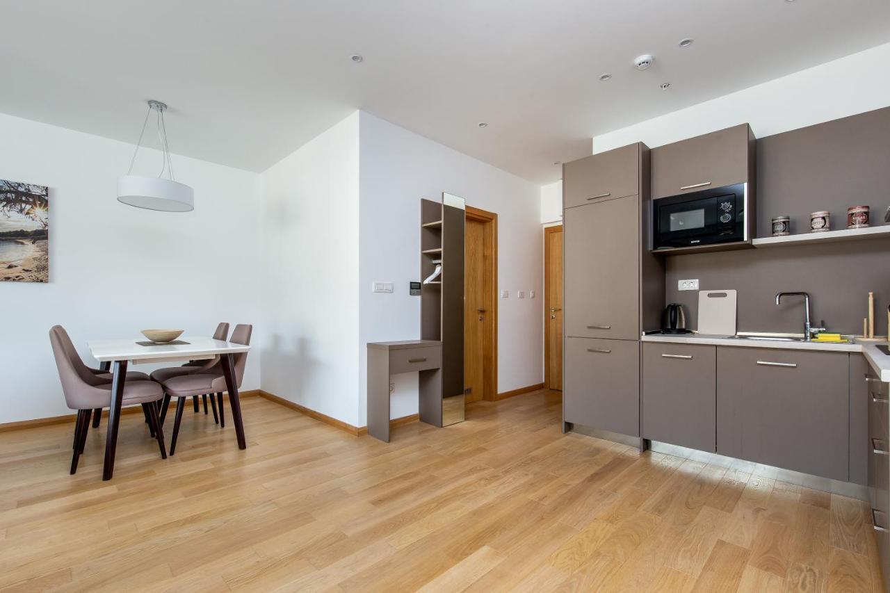 Apartments Lora In Apart-Hotel Budva Ngoại thất bức ảnh