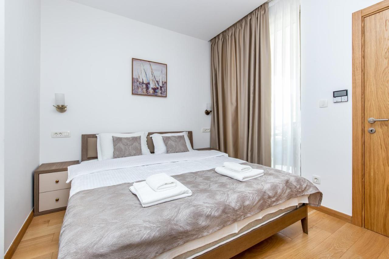 Apartments Lora In Apart-Hotel Budva Ngoại thất bức ảnh