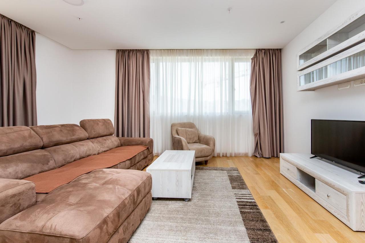 Apartments Lora In Apart-Hotel Budva Ngoại thất bức ảnh