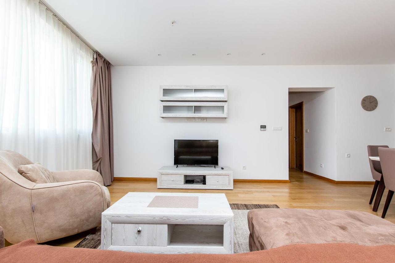 Apartments Lora In Apart-Hotel Budva Ngoại thất bức ảnh