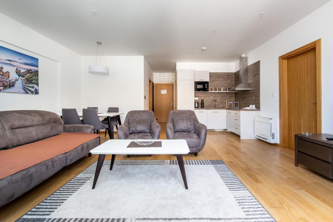 Apartments Lora In Apart-Hotel Budva Ngoại thất bức ảnh
