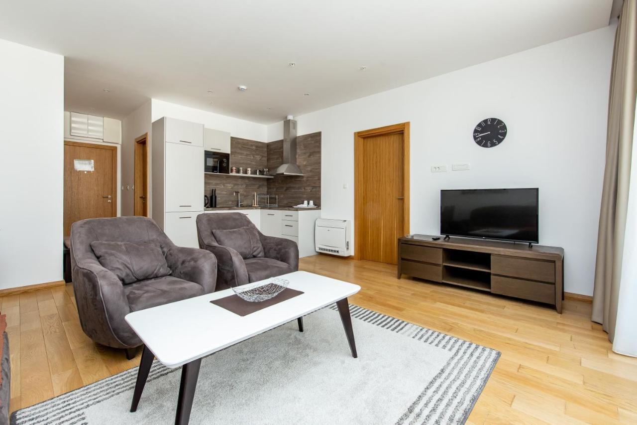 Apartments Lora In Apart-Hotel Budva Ngoại thất bức ảnh