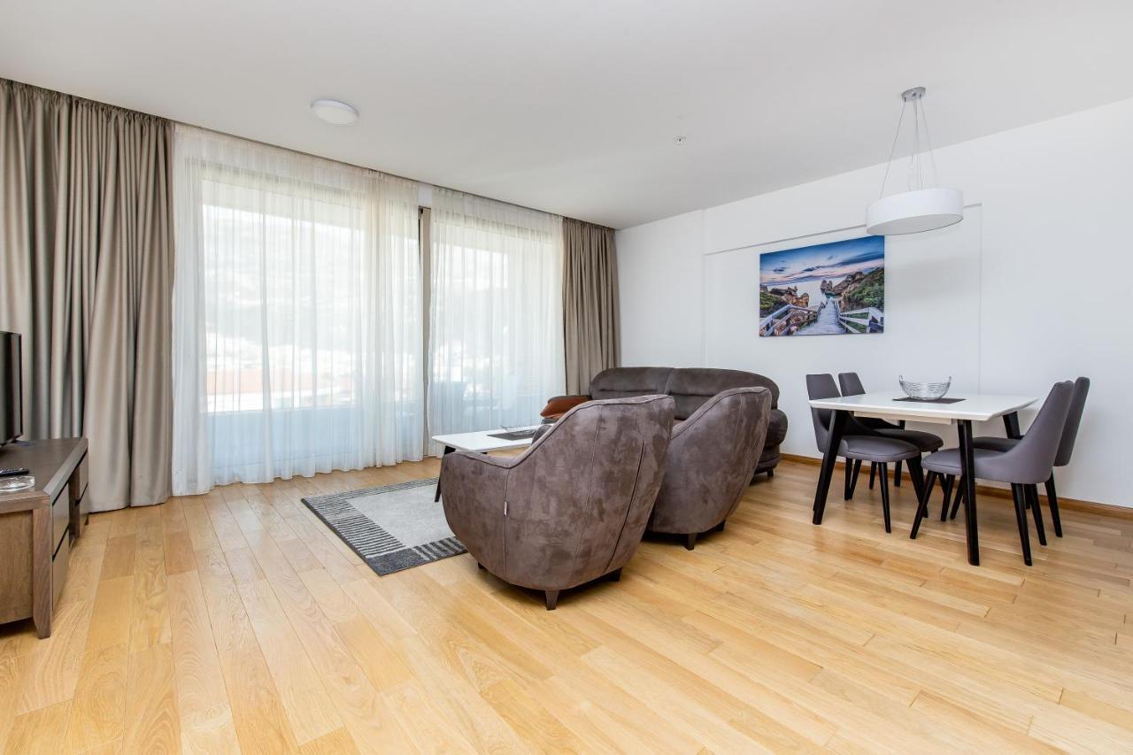 Apartments Lora In Apart-Hotel Budva Ngoại thất bức ảnh